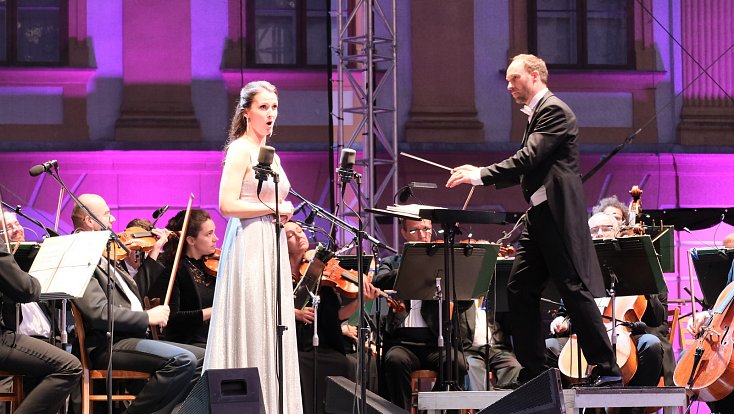 Zahajovací koncert Mezinárodního hudebního festivalu Petera Dvorského v Jaroměřicích nad Rokytnou.