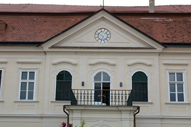Na zámku v Dukovanech je nová expozice zámeckého bydlení.