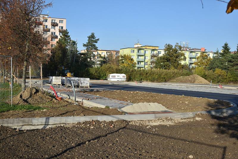 V minulém týdnu proběhla elektronická aukce, během které se prodalo všech dvaačtyřicet pozemků za rekordní ceny.