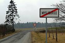 Lokalita Na Skalním vytipovaná pro jaderné úložiště leží na dohled od Myslibořic.