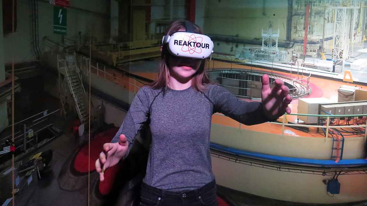 Brýle nasadit: studenti se virtuálně prošli dukovanskou elektrárnou, podívejte