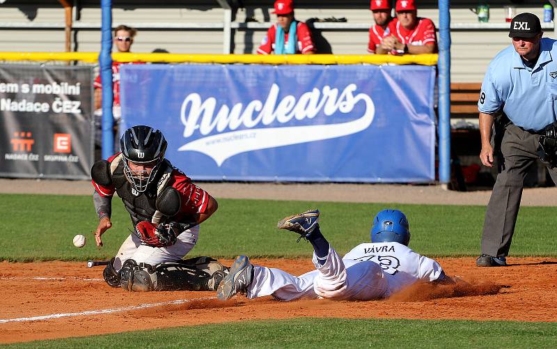 Proti Technice Brno se baseballisté Třebíče prosadili v domácím prostředí agresivním během po metách. Robin Vávra tak pro Nuclears vybojoval v těsném souboji na domácí metě třetí bod.