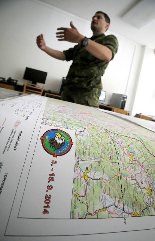 Mezinárodní cvičení Ample Strike 2014, jehož centrem se stala vrtulníková základna u Náměště nad Oslavou na Třebíčsku, vrcholí.