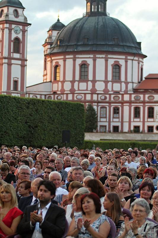 Galakoncert 19. ročníku Mezinárodního hudebního festivalu Petra Dvorského v Jaroměřicích nad Rokytnou.