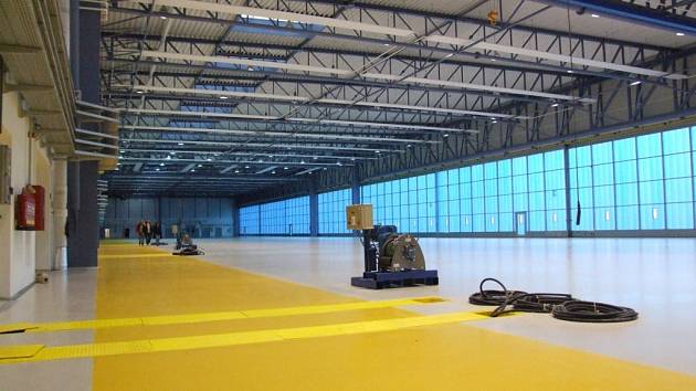 Největší hangár ve střední Evropě je v Náměšti nad Oslavou