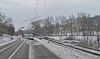 Auto zablokovalo železniční trať u Vladislavi. Doprava dvě hodiny stála