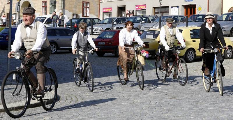 Historické velocipedy v Náměšti nad Oslavou.