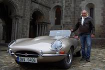 Milan Dočekal a jeho Jaguar TYPE E Cabriolet 1966.