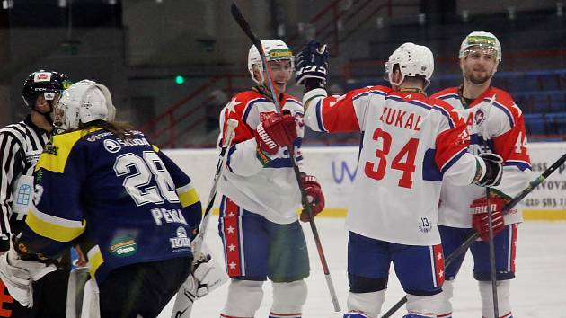 Třebíčští hokejisté zvládli i odvetu. Po lednové výhře 8:2 v Šumperku porazili draky 5:1 i doma.