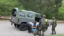 Profesionální vojáci, záložáci, policisté i zaměstnanci ČEZu cvičili, jak odrazit teroristický útok na Vodní dílo Dalešice.