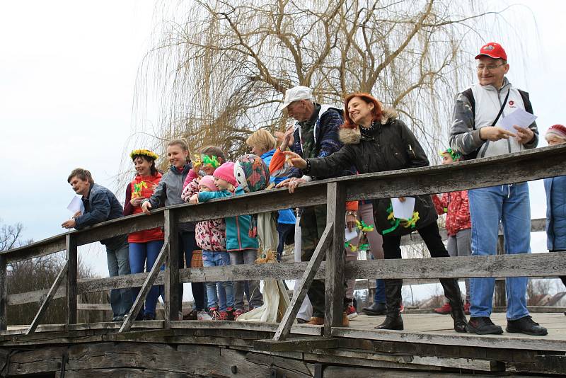 Vynášení Morany v Jaroměřicích nad Rokytnou. Foto: Zbyněk Hobza