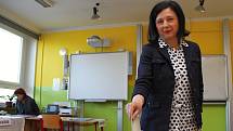 V pátek před osmnáctou hodinou odvolila v třebíčské Základní škole Bartuškova česká eurokomisařka Věra Jourová.