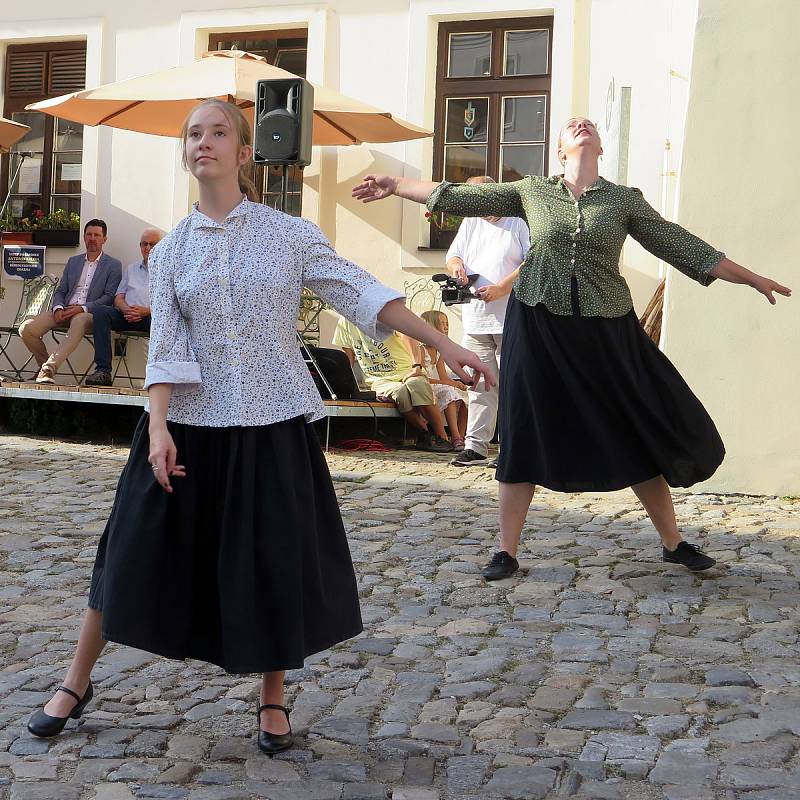 Vystoupení tanečního souboru Yocheved