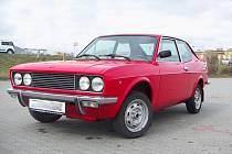 Dnes červený Fiat 128 Sport Coupe.