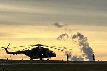 Vojáci z vrtulníkové základny v Náměšti nad Oslavou budou rok pomáhat v Polsku.