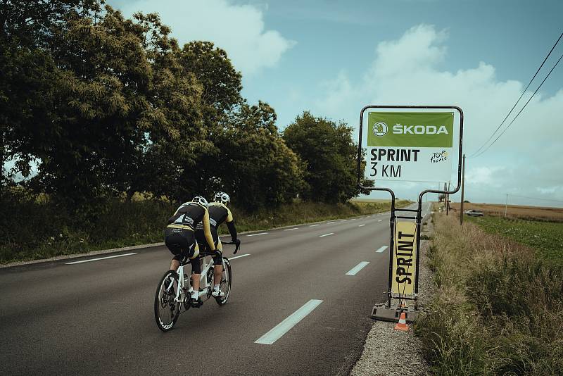 Ondřej Zmeškal společně se svým trasérem zdolali 3 414 kilometrů na trase nejslavnějšího cyklistického závodu - Tour de France.