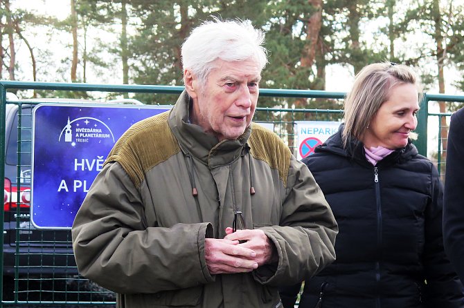 Profesor Jiří Grygar byl hlavním hostem slavnostního otevření nového třebíčského planetária.