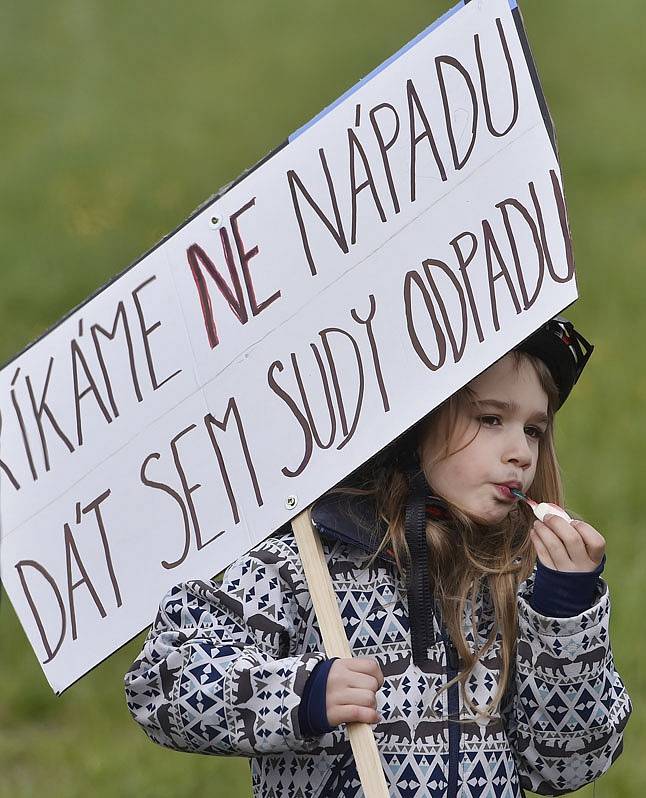 Protest proti úložišti v lokalitě Horka na Třebíčsku.