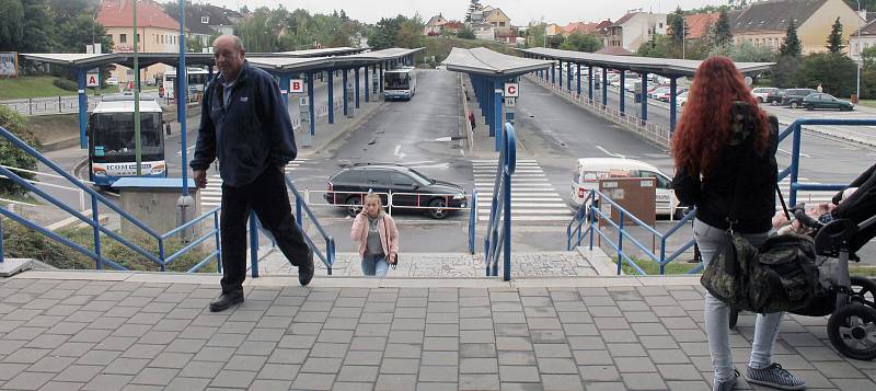 Autobusové nádraží v Třebíči od 1. září 2017 převzala firma Tredos.