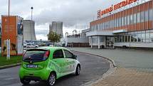 Pracovníci dukovanské elektrárny ve středu ujeli s elektromobilem Peugeot iON na jedno nabití rekordních 181 kilometrů.