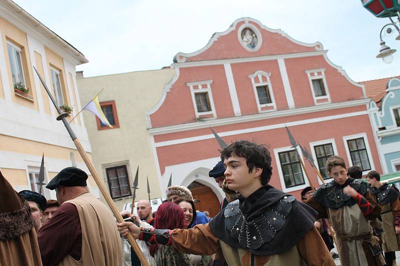 Jemnice žije Barchanem a královskými časy