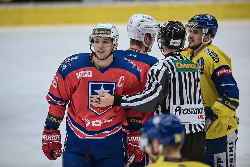 Ve čtvrtém čtvrtfinále play-off Chance ligy vyhráli třebíčští hokejisté v Přerově 3:2 po samostatných nájezdech a mohou se chystat na semifinálový souboj se Zlínem.