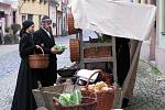 Filmaři natáčí v třebíčské ždovské čtvrti film Zádušní oběť s Milanem Kňažkem v hlavní roli.