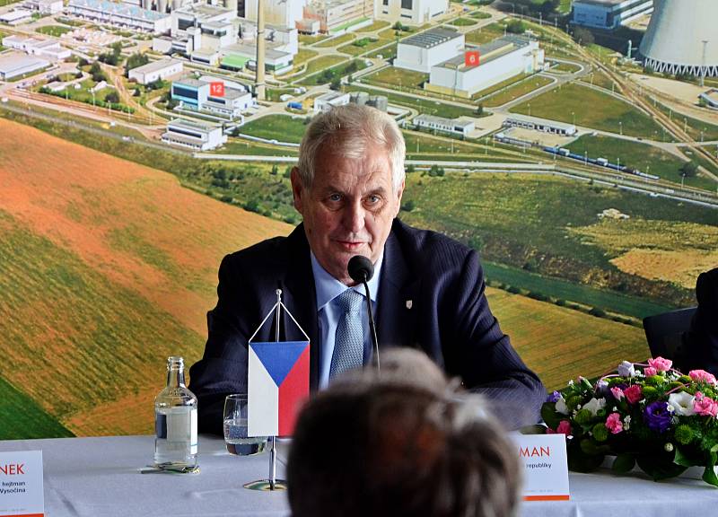 Prezident Miloš Zeman v Jaderné elektrárně Dukovany.