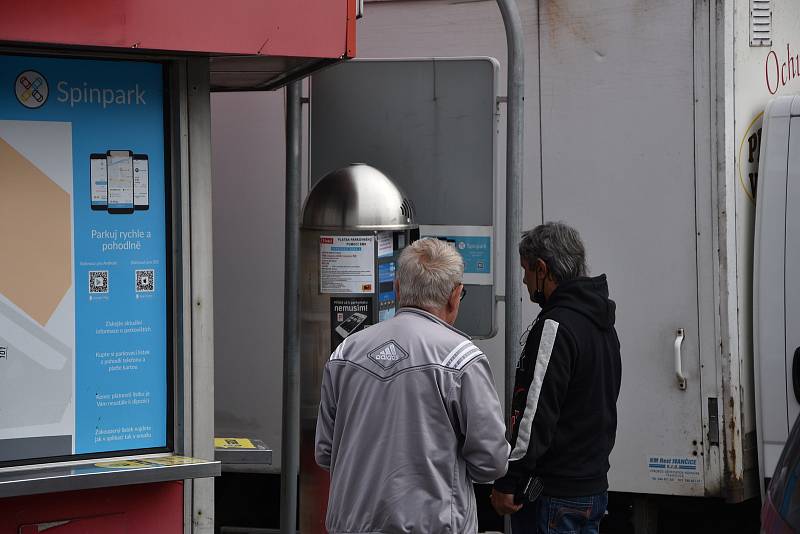 Během letních měsíců zprovozní druhý automat pro placení parkovného.