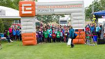 Druhý ročník charitativního běhu Happy run se uskutečnil v sobotu ve Valči. Foto: