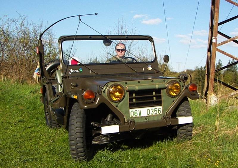 Mira Janko z Třebíče patří mezi šťastlivce, kteří nevšední armádní vozidlo Ford Mutt vlastní.