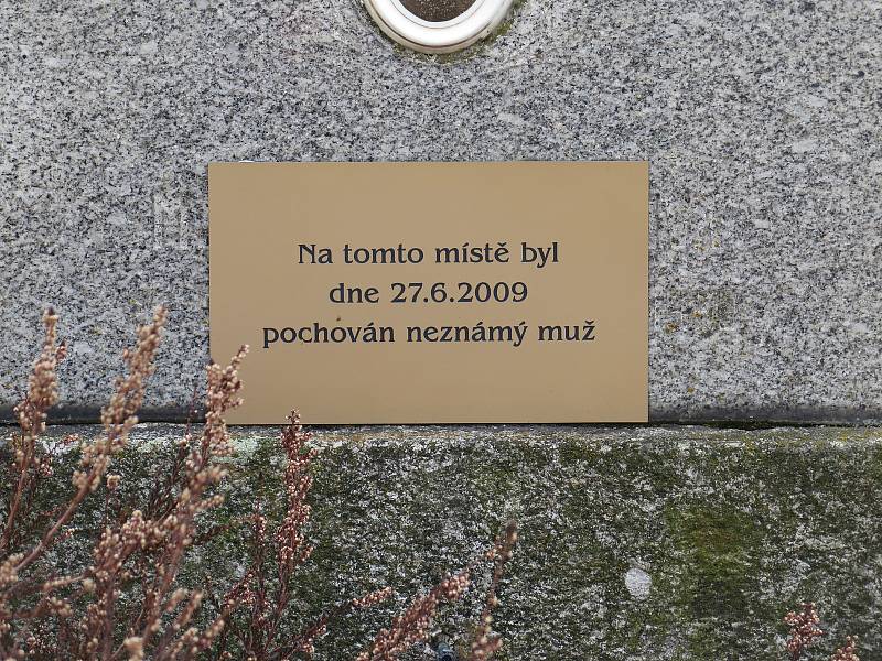 Místo, kde v roce 2009 pohřbili zavražděného muže u Kožichovic.