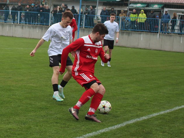 Fotbalisté Okříšek pořád šlapou. Další výhrou navýšili náskok na čele tabulky