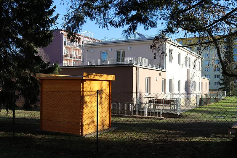 Nové chráněné bydlení v Demlově ulici v Třebíči přivítá své obyvatele už v lednu.