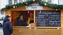 Adventní trhy se v Třebíči vracejí na Karlovo náměstí, které bylo v posledních dvou letech rozkopané. Potrvají do 22. prosince.