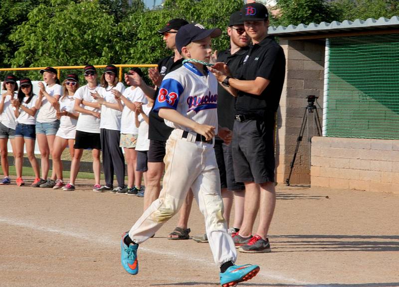 Mladí baseballisté Z Třebíče nenašli až do finále SuperCupu jediného přemožitele.