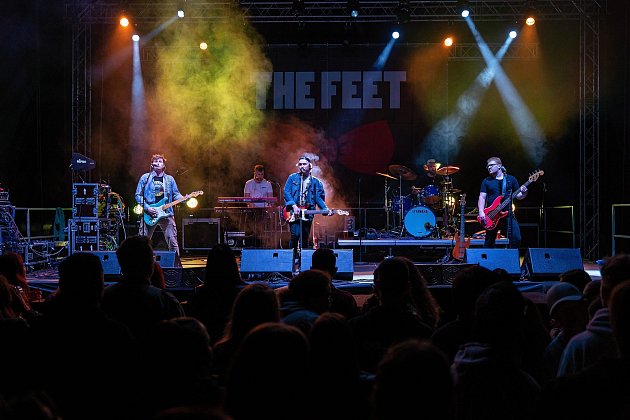 Kapela The Feet s Michalem Šafratou pořádá předvánoční show v Budějovicích