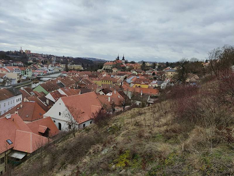 Skály nad židovskou čtvrtí