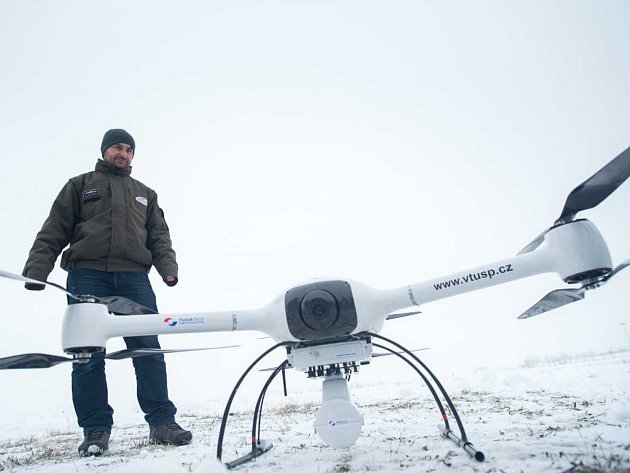 VIDEO: První na světě vymysleli přístroje, které změří pohodlně z dronu radio