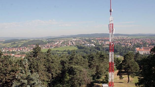 Vyhlídka z vrcholu vodojemu nabízí půvabné pohledy na Třebíč.