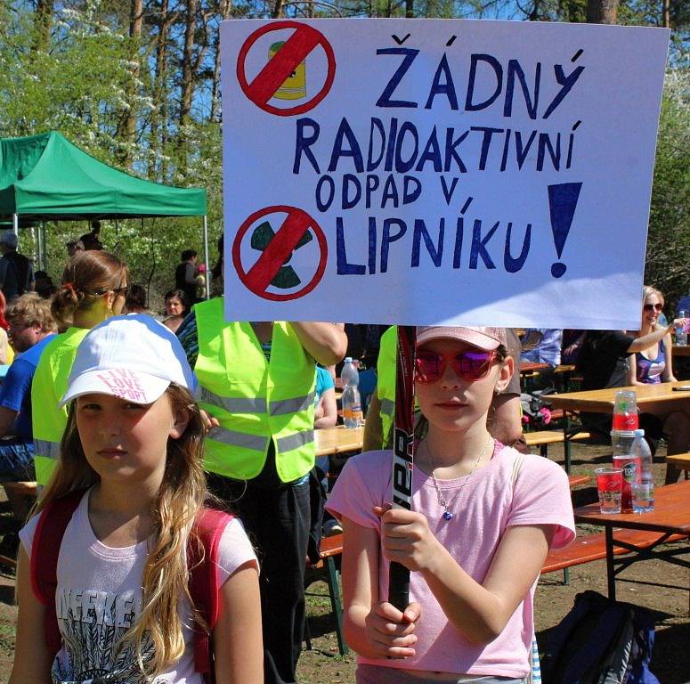 Den proti úložišti v lokalitě Na Skalním na Třebíčsku.
