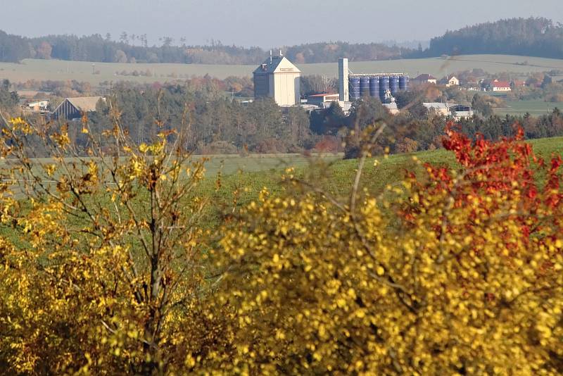 Jedna z nejkrásnějších vyhlídek na Třebíčsku, Hanzalův kopeček u Čáslavic.