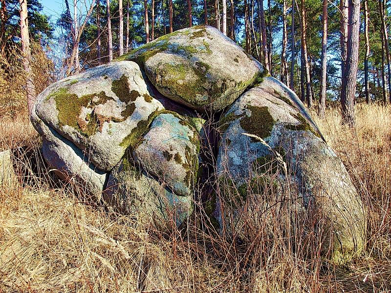 Kamenitá krajina mezi Trnavou a Pocoucovem