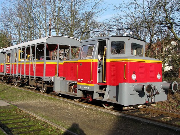 Mezi Jemnicí a Třebelovicemi pojede lampionový vlak