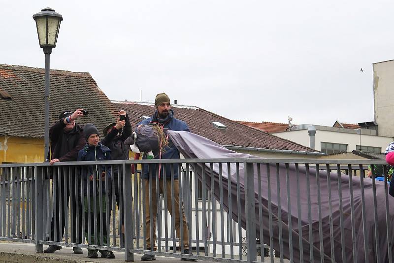 Do řeky putovala jen Moranina hlava, nikoli celé tělo.