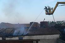 Škodu dva miliony korun napáchal požár, ke kterému došlo ve čtvrtek v Sedleci na Třebíčsku. 