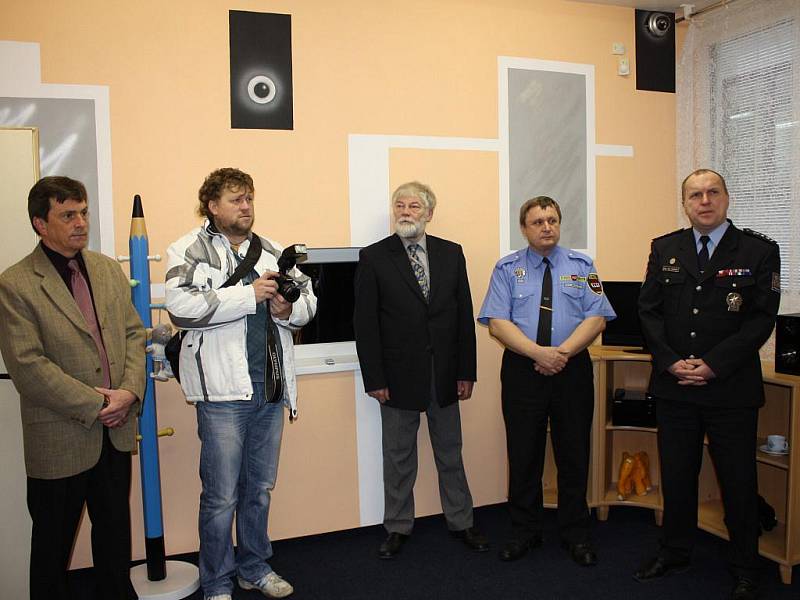 ovou výslechovou místnost pro oběti trestné činnosti otevřeli v těchto dnech v budově Policie ČR v Třebíči.