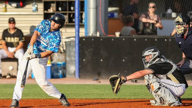 Finále Českého baseballového poháru mezi Nuclears Třebíč a Draci Brno.