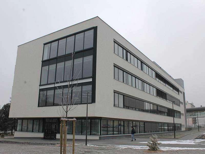 Ve Střední průmyslové škole Třebíč slavnostně uvedli do provozu nový pavilon B.