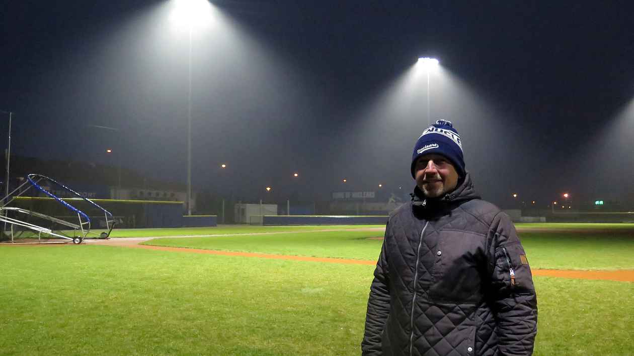 Třebíčští baseballisté otestovali velké lampy, příští rok jimi osvětlí stadion